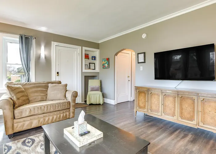 Pet-friendly Family - Near Nu Campus! Apartment Evanston