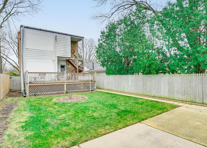 Pet-friendly Family - Near Nu Campus! Apartment *