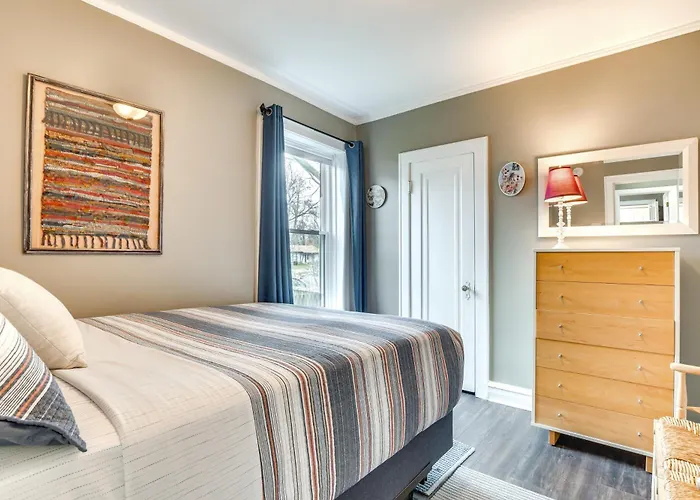 Pet-friendly Family - Near Nu Campus!